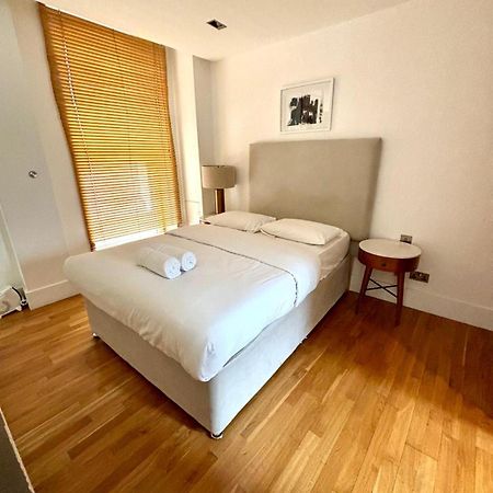 1 Bedroom In Piccadilly Circus St James Cov1 London Bagian luar foto